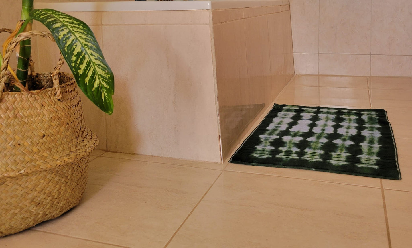 Green Calabash Bath Mat 21" x 31"